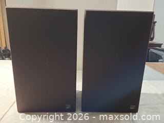 MaxSold Auction: KEF Coda III (SP3016) Bookshelf Speakers, Pair - Toronto (Ontario, Canada) PARTNER MANAGED Reseller Online Auction - Queen Street West