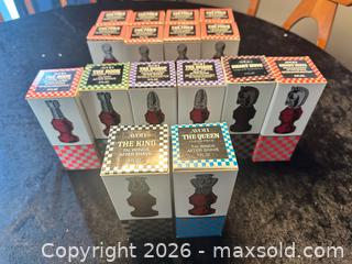MaxSold Auction: 1972 AVON Chess - Set 16 Pieces - Red/Brown - Webster (New York, USA) PARTNER MANAGED Estate Sale Online Auction - North Avenue