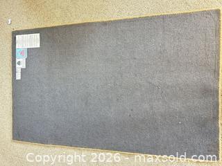 MaxSold Auction: Wool Area Rug 3 x 5 ft - Webster (New York, USA) PARTNER MANAGED Estate Sale Online Auction - North Avenue