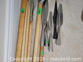 MaxSold Auction: Lances - Oshawa (Ontario, Canada) PARTNER MANAGED Downsizing Online Auction - Somerville Street