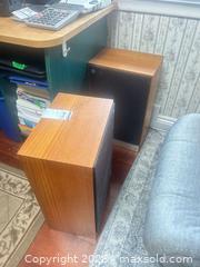 MaxSold Auction: Mordaunt Speakers  - Oshawa (Ontario, Canada) PARTNER MANAGED Downsizing Online Auction - Somerville Street