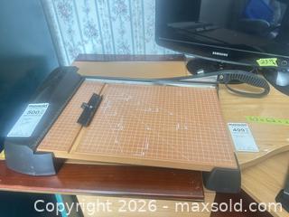 MaxSold Auction: Paper Cutter  - Oshawa (Ontario, Canada) PARTNER MANAGED Downsizing Online Auction - Somerville Street