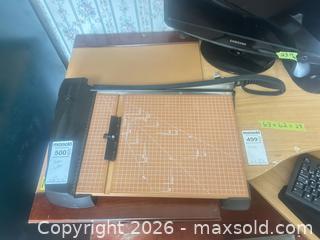 MaxSold Auction: Paper Cutter  - Oshawa (Ontario, Canada) PARTNER MANAGED Downsizing Online Auction - Somerville Street