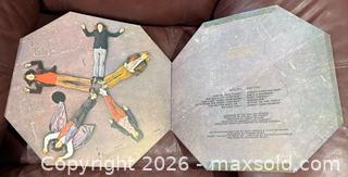 MaxSold Auction: Stones Through The Past, Darkly (Big Hits Vol. 2 Vinyl Mono Die Cut Jacket - Oshawa (Ontario, Canada) PARTNER MANAGED Downsizing Online Auction - Somerville Street