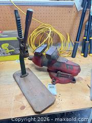 MaxSold Auction: Vise and Wine Corker  - Oshawa (Ontario, Canada) PARTNER MANAGED Downsizing Online Auction - Somerville Street