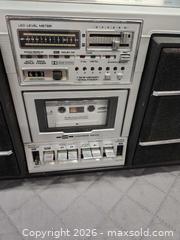 MaxSold Auction: Vintage Pioneer Boombox Model SK95 - Pelham (Ontario, Canada) SELLER MANAGED Reseller Online Auction - Foss Road