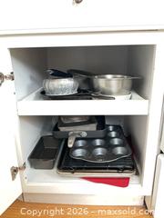 MaxSold Auction: Mixed Bakeware & Cookware Set, Multiple Pieces - Lower Merion Township (Pennsylvania, USA) SELLER MANAGED Downsizing Online Auction - James Road