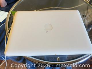 MaxSold Auction: Apple MacBook 13-inch (White Polycarbonate, Pre-Unibody) - Henderson (Nevada, USA) PARTNER MANAGED Estate Sale Online Auction - West Warm Springs Road