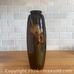 MaxSold Auction: Antique J.B. Owens Pottery "Utopian" Iris Flower Ceramic Vase, USA, c1900 - Toronto (Ontario, Canada) SELLER MANAGED Reseller Online Auction - Ellsworth Avenue
