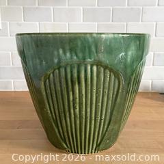 MaxSold Auction: Vintage 9-Inch Gothic Green Drip Glaze Stoneware Jardiniere Planter No. 1420, Robinson Ransbottom Pottery Co. - Toronto (Ontario, Canada) SELLER MANAGED Reseller Online Auction - Ellsworth Avenue