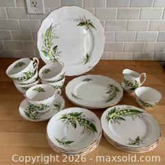 MaxSold Auction: Vintage Lily of The Valley Bone China Dinnerware, Colclough, England - Toronto (Ontario, Canada) SELLER MANAGED Reseller Online Auction - Ellsworth Avenue