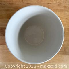 MaxSold Auction: Vintage "Williamsburg" Blue Striped Salt Glazed Stoneware 8 Inch Mixing Bowl, Robinson Ransbottom Pottery Co., USA - Toronto (Ontario, Canada) SELLER MANAGED Reseller Online Auction - Ellsworth Avenue