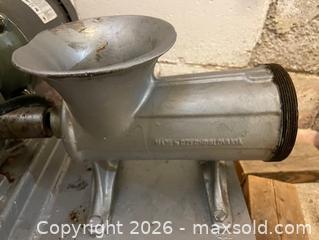 MaxSold Auction: Commercial Electric Meat Grinder Head (Cast Aluminum) - Toronto (Ontario, Canada) SELLER MANAGED Estate Sale Online Auction - Queens Drive