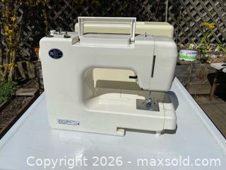MaxSold Auction: Kenmore multi-function sewing machine - Hamilton (Ontario, Canada) SELLER MANAGED Estate Sale Online Auction -  John Street North