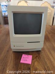 MaxSold Auction: Apple Macintosh Classic All-in-One Desktop - Aurora (Colorado, USA) PARTNER MANAGED Estate Sale Online Auction - South Danube Circle