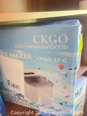 MaxSold Auction: Lot: CKGO Ice Maker, Oster Top Chop & Durabrand Electric Burners (2) - Aurora (Colorado, USA) PARTNER MANAGED Estate Sale Online Auction - South Danube Circle