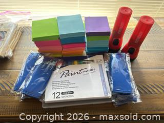 MaxSold Auction: Lot: Sticky Notes, Paint Markers, Flashlights & Fabric Pouches - Aurora (Colorado, USA) PARTNER MANAGED Estate Sale Online Auction - South Danube Circle