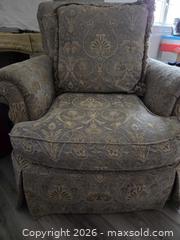 MaxSold Auction: Chair - Whitby (Ontario, Canada) SELLER MANAGED Downsizing Online Auction - Croxall Boulevard.