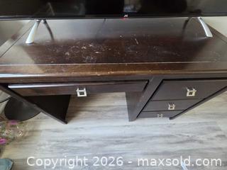 MaxSold Auction: Work and study Desk - Whitby (Ontario, Canada) SELLER MANAGED Downsizing Online Auction - Croxall Boulevard.