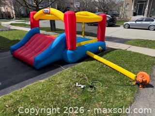 MaxSold Auction: Little Tikes Bouncy Castle - Oakville (Ontario, Canada) SELLER MANAGED Moving Online Auction - Hayhurst