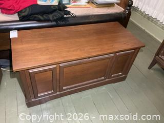 MaxSold Auction: Cedar Chest C - Greater Napanee (Ontario, Canada) PARTNER MANAGED Estate Sale Online Auction - Camden Road