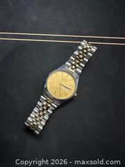 MaxSold Auction: Vintage 1970's Citizen Two Toned Day Date Fluted Bezel Jubilee Bracelet Quartz Watch - Toronto (Ontario, Canada) SELLER MANAGED Moving Online Auction - Kennedy Road (STORAGE)