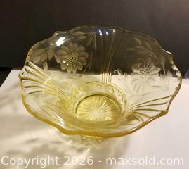MaxSold Auction: Colored Hughes Cornflower Bowl/Dish - Aurora (Ontario, Canada) PARTNER MANAGED Downsizing Online Auction - Murray Drive