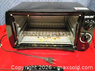 MaxSold Auction: Toaster oven - Le Roy (New York, USA) SELLER MANAGED Downsizing Online Auction - East Main Road