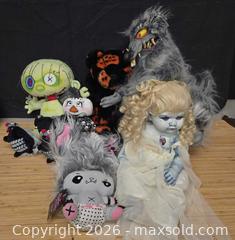MaxSold Auction: Halloween Plush and More - Hatboro (Pennsylvania, USA) PARTNER MANAGED Estate Sale Online Auction - Jacksonville