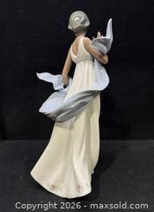 MaxSold Auction: Lladró "Winds of Romance" Porcelain Figurine - Hatboro (Pennsylvania, USA) PARTNER MANAGED Estate Sale Online Auction - Jacksonville