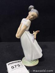 MaxSold Auction: Lladro "Pretty Bird" porcelain figurine - Hatboro (Pennsylvania, USA) PARTNER MANAGED Estate Sale Online Auction - Jacksonville