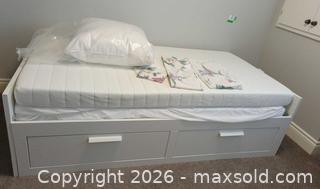MaxSold Auction: Trundle Bed D - London (Ontario, Canada) SELLER MANAGED Estate Sale Online Auction - Shore Road