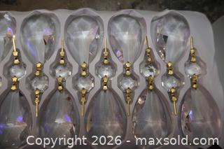 MaxSold Auction: 17 Crystals for Chandelier. - Toronto (Ontario, Canada) SELLER MANAGED Downsizing Online Auction - Chesswood Drive (STORAGE)