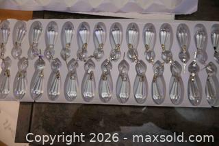 MaxSold Auction: 27 Prism drop Crystals for chandelier. - Toronto (Ontario, Canada) SELLER MANAGED Downsizing Online Auction - Chesswood Drive (STORAGE)