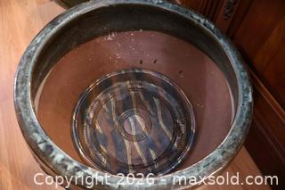 MaxSold Auction: Extra Large Clay Pot for plants . - Toronto (Ontario, Canada) SELLER MANAGED Downsizing Online Auction - Chesswood Drive (STORAGE)
