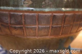 MaxSold Auction: Extra Large Clay Pot for plants or tree.  - Toronto (Ontario, Canada) SELLER MANAGED Downsizing Online Auction - Chesswood Drive (STORAGE)