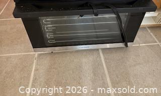 MaxSold Auction: Toaster Oven Countertop Black & Stainless Steel oven not used - Dix Hills (New York, USA) SELLER MANAGED Downsizing Online Auction - Plymouth Road
