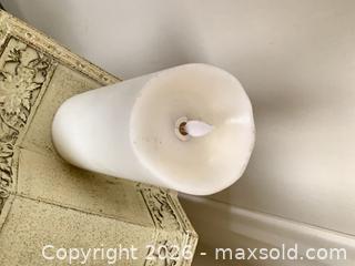 MaxSold Auction: Den Accessories  - Toronto (Ontario, Canada) SELLER MANAGED Downsizing Online Auction - Cronin Drive
