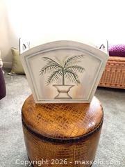 MaxSold Auction: Den Accessories  - Toronto (Ontario, Canada) SELLER MANAGED Downsizing Online Auction - Cronin Drive