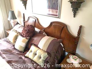 MaxSold Auction: Matching Bedroom Furniture - Toronto (Ontario, Canada) SELLER MANAGED Downsizing Online Auction - Cronin Drive