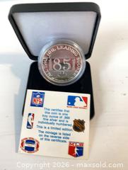 MaxSold Auction: Wayne Gretzky Commemorative .999 Silver 1 oz Medallion - Aurora (Ontario, Canada) SELLER MANAGED Downsizing Online Auction -  Kane Crescent