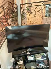 MaxSold Auction: Samsung UN55MU6500F 55-inch 4K UHD Smart LED TV - Los Angeles (California, USA) PARTNER MANAGED Moving Online Auction - Erwin Street (CONDO)