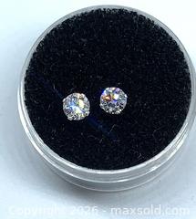 MaxSold Auction: 0.51ctw Lab Diamond Stud Earrings – E/F VVS 4mm .925 Sterling Silver - Toronto (Ontario, Canada) PARTNER MANAGED Downsizing Online Auction - Queen Street East