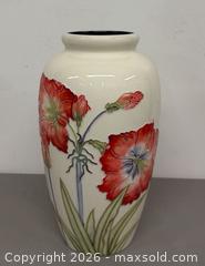 MaxSold Auction: Hand Painted Dahlias Porcelain Vase By Pavone  - Toronto (Ontario, Canada) PARTNER MANAGED Reseller Online Auction - Queen Street West