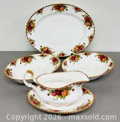 MaxSold Auction: Vintage English Royal Albert Old Country Roses Platter, Serving Bowls & Gravy Boat with Underplate - Toronto (Ontario, Canada) PARTNER MANAGED Reseller Online Auction - Queen Street West