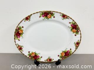 MaxSold Auction: Vintage English Royal Albert Old Country Roses Platter, Serving Bowls & Gravy Boat with Underplate - Toronto (Ontario, Canada) PARTNER MANAGED Reseller Online Auction - Queen Street West