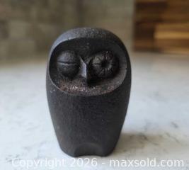 MaxSold Auction: *Confident - "Winking Owl" cast iron paperweight created by renowned Japanese metal artist, Nobuho Miya - Weights: 1lb 6oz size: 3"H x 2"W x 1.75"D  - Kingston (Ontario, Canada) SELLER MANAGED Downsizing Online Auction - Abdo Road