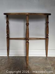 MaxSold Auction: Solid Wood Turned-Leg Side/End Table with Cross Stretcher and Beautiful Unique Design  - Size: 22.75"H x 21.5"W x 11.5"D - Kingston (Ontario, Canada) SELLER MANAGED Downsizing Online Auction - Abdo Road