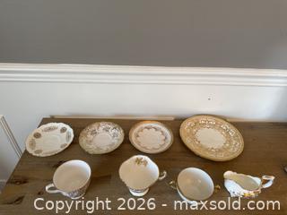 MaxSold Auction: Lot of Various of English China Pieces - Pickering (Ontario, Canada) SELLER MANAGED Reseller Online Auction - Old Brock Road
