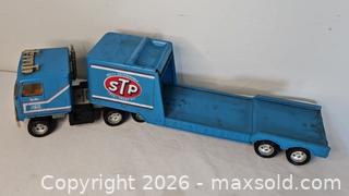 MaxSold Auction: Vtg STP Steel Richard Petty Semi Trailer - Riverview (Florida, USA) SELLER MANAGED Downsizing Online Auction - Holly Heath Drive